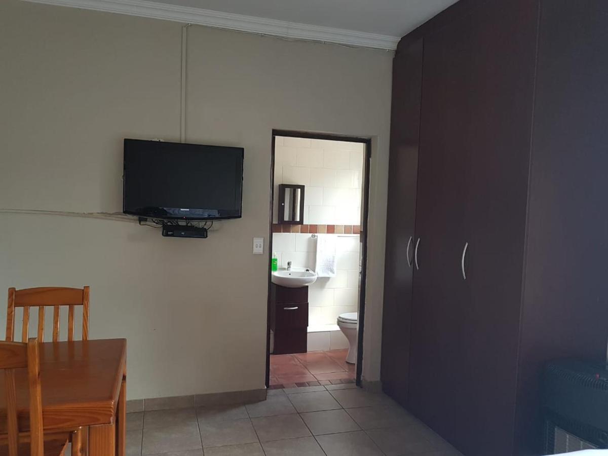 Private Apartments & Biz Stays Претория Экстерьер фото