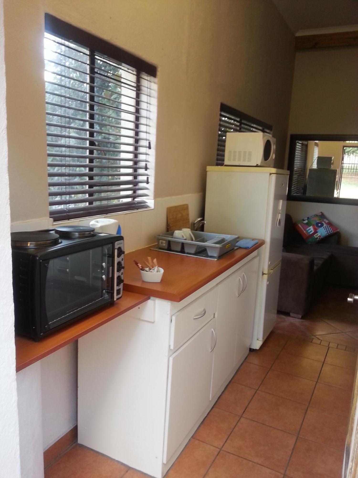 Private Apartments & Biz Stays Претория Номер фото
